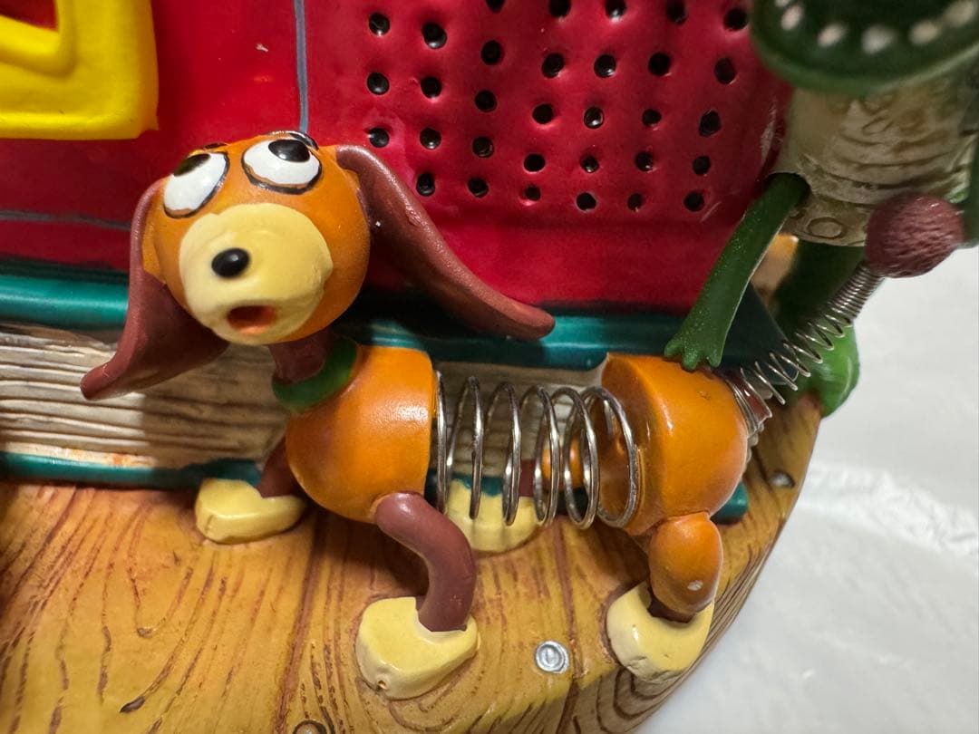 ディズニーストア トイストーリー2 オルゴール付きスノーグローブ