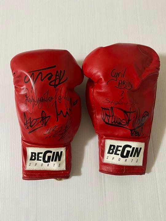 激レア K‐1サイン入りグローブ K‐1WGP2000