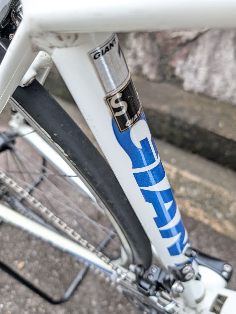 【ちょっとだけ訳あり】GIANT ジャイアント DEFY 2×10s