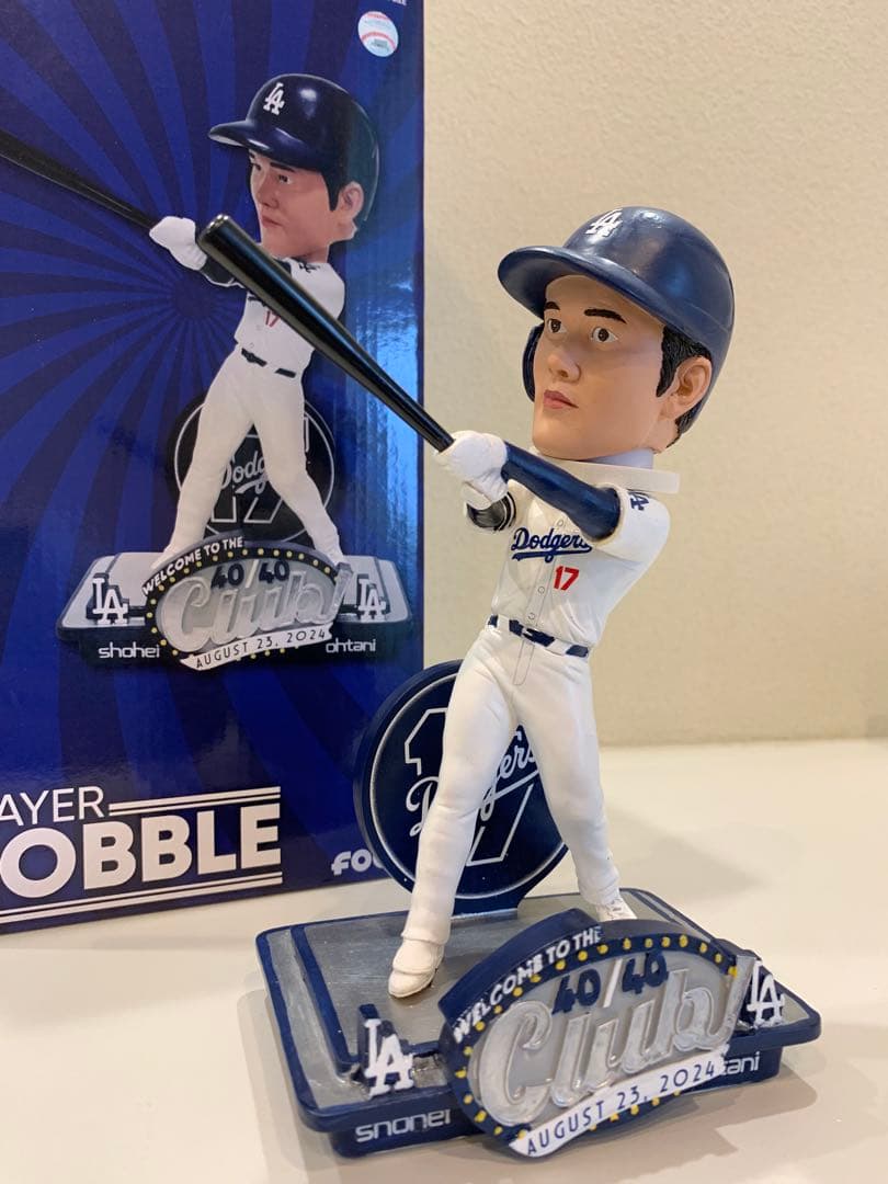 大谷翔平　ロサンゼルス・ドジャース ボブルヘッド 17 40/40 記念