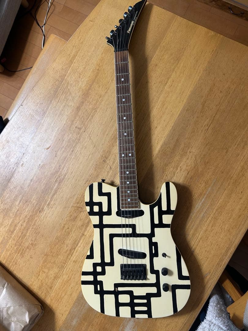 Fernandes 布袋寅泰モデル TE-95HT 黒ライン