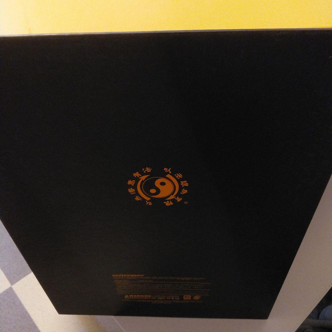 ブルースリー　死亡遊戯　フィギュア