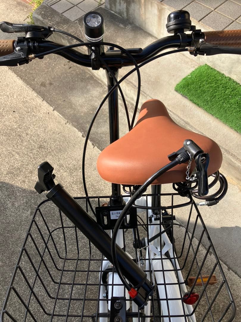 Three Stones折りたたみ自転車 ホワイト 20inch 6段変速