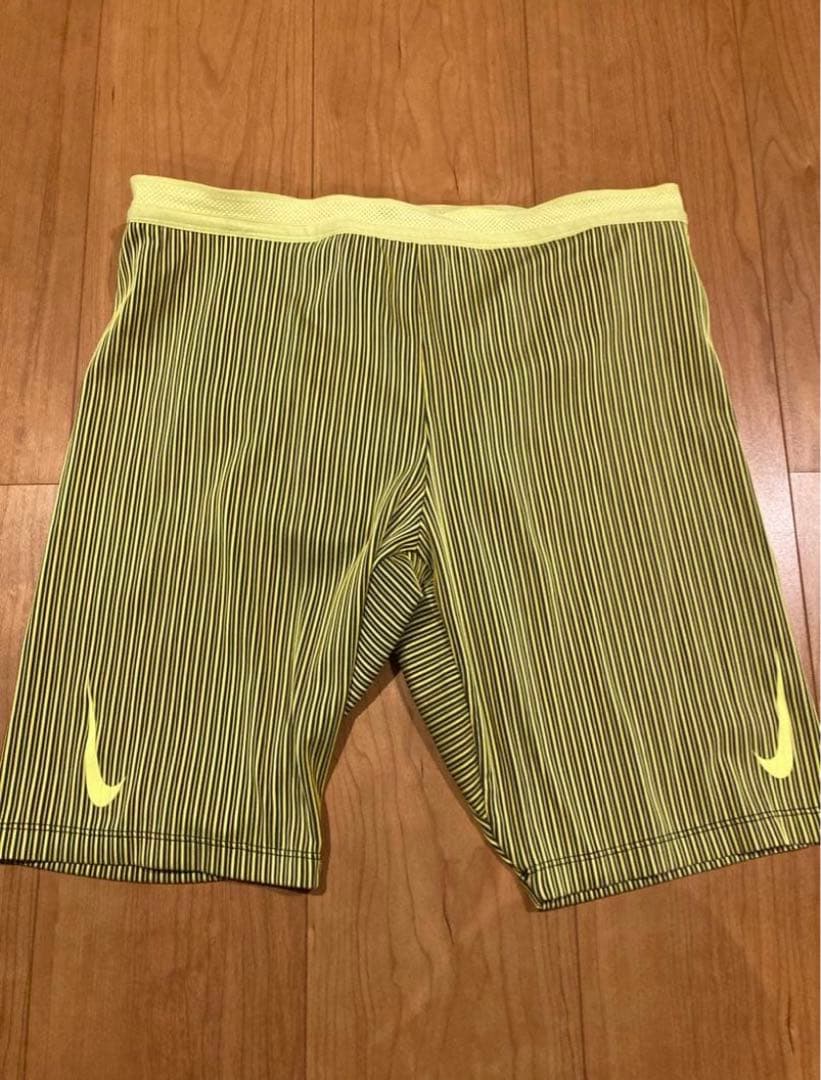 【美品】NIKE エアロスイフト ハーフタイツ XL