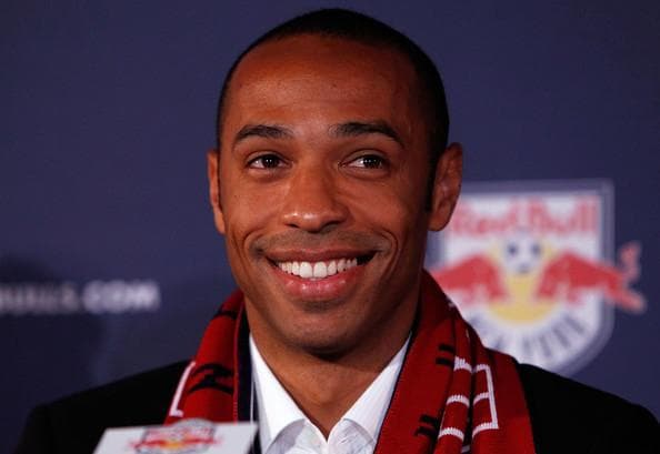 【送料無料】 アーセナル　ティエリ・アンリ　アウェイ （04-05) (M)