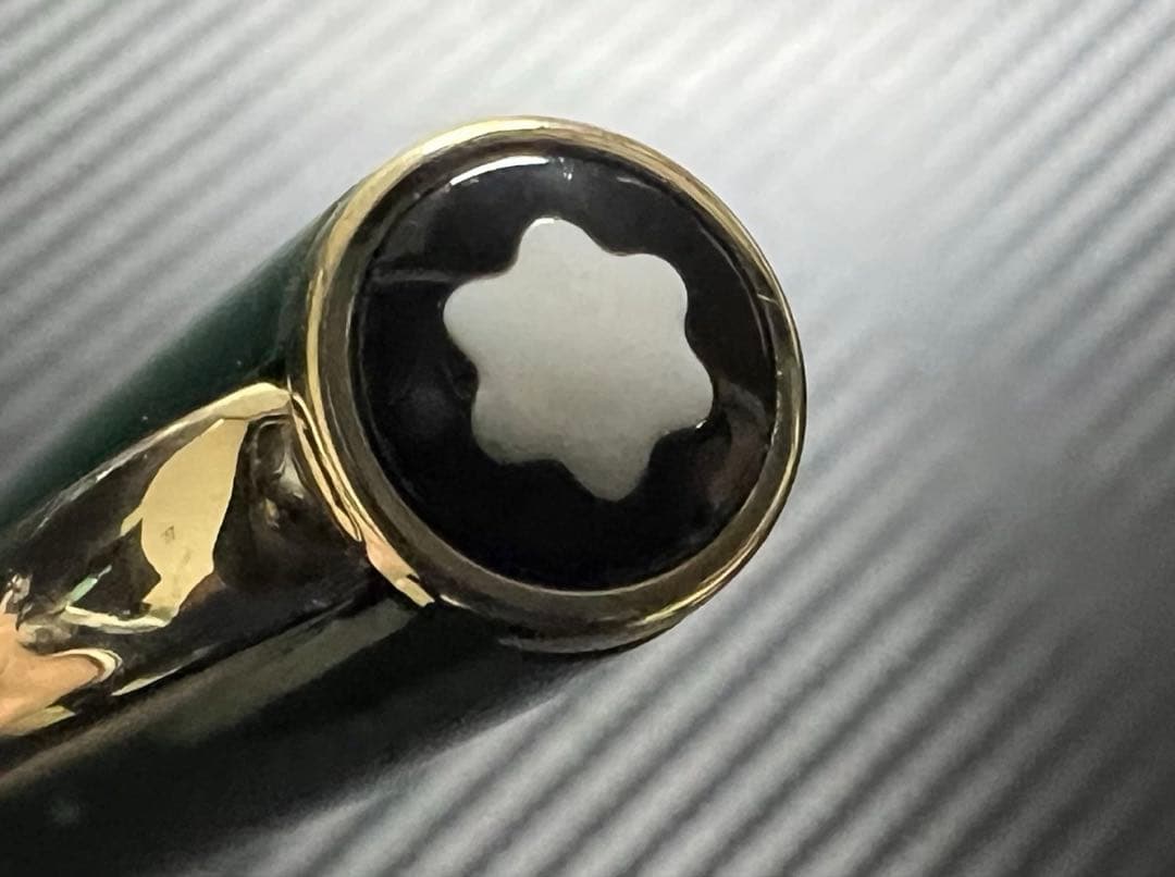 極美品 モンブラン ジェネレーション 万年筆 オリーブグリーン F 細字