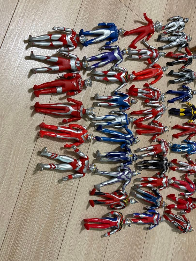ウルトラマンフィギュアセット 56体(デカフィギュア1体)、まとめ売り
