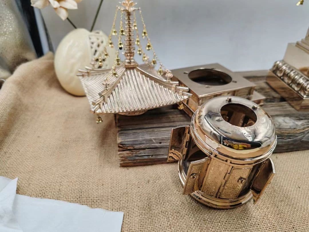 【修縁堂】密教法具 真言宗 根本塔 ドアは開けられます 密教法具 古美術品