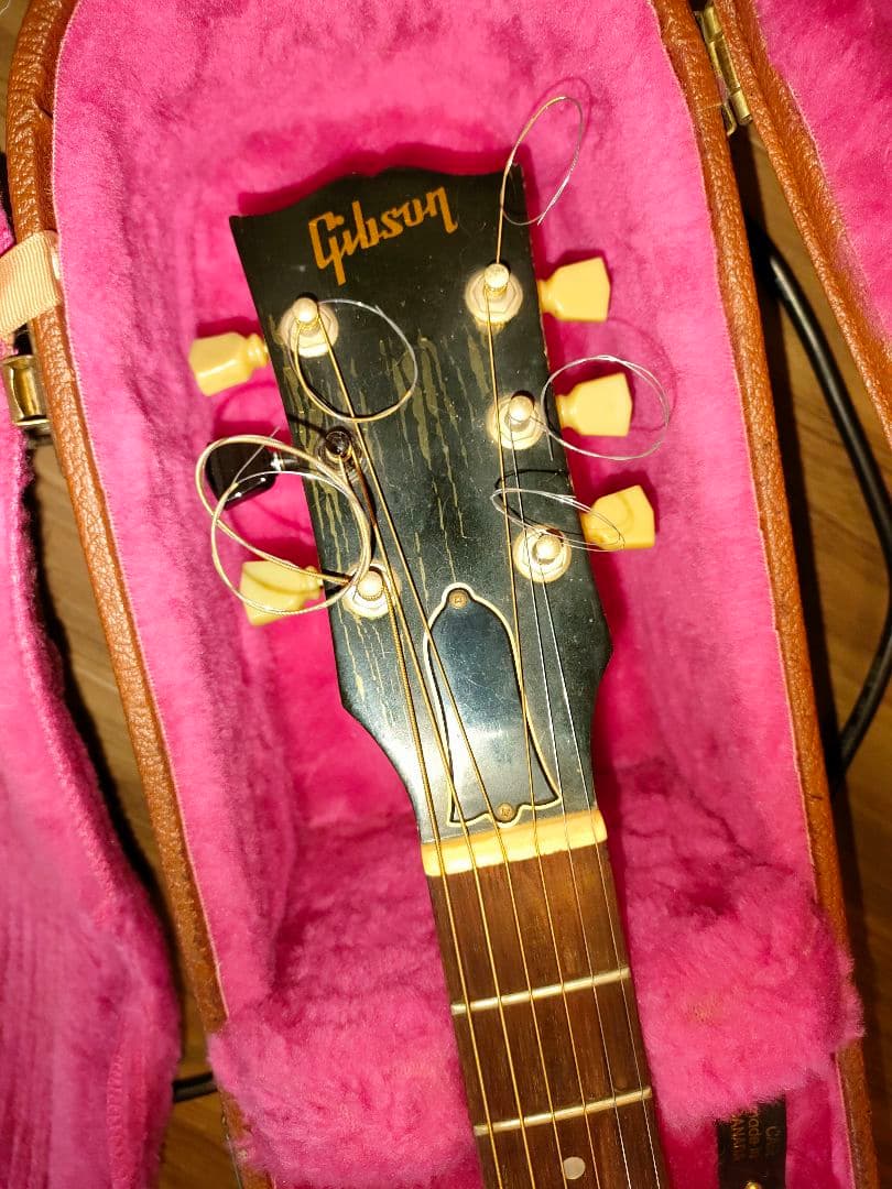 プレアデス　 Gibson J-30 モンタナ工場製 純正ブラウンケース付