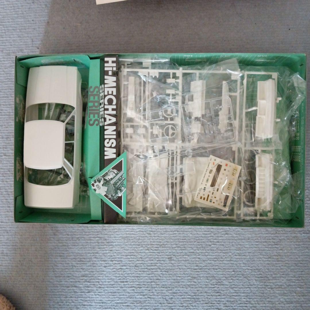 CROWN 3.0 TWIN-CAM 24 プラモデルキット