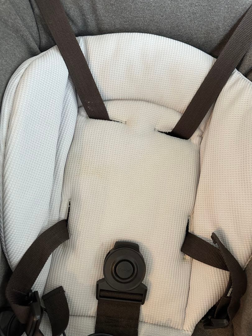 combiベビーザらス限定 ネムリラ AUTO SWING