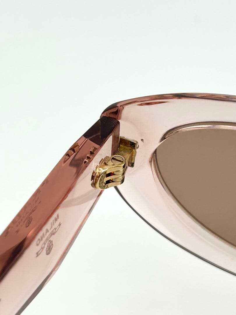 ✨極上美品・付属品完備✨　プラダ　サングラス　シンボルロゴ　キャットアイ　Y2K