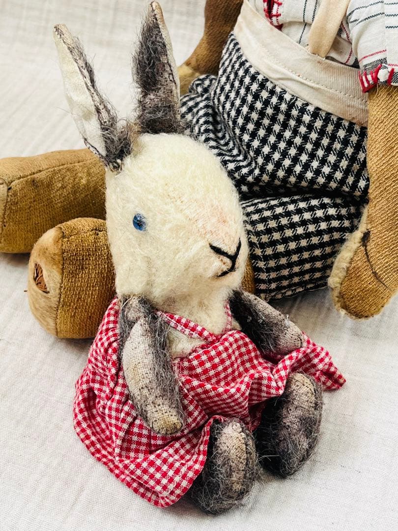 アンティークヴィンテージ英国製小さなうさぎバニーぬいぐるみテディベアビスクドール