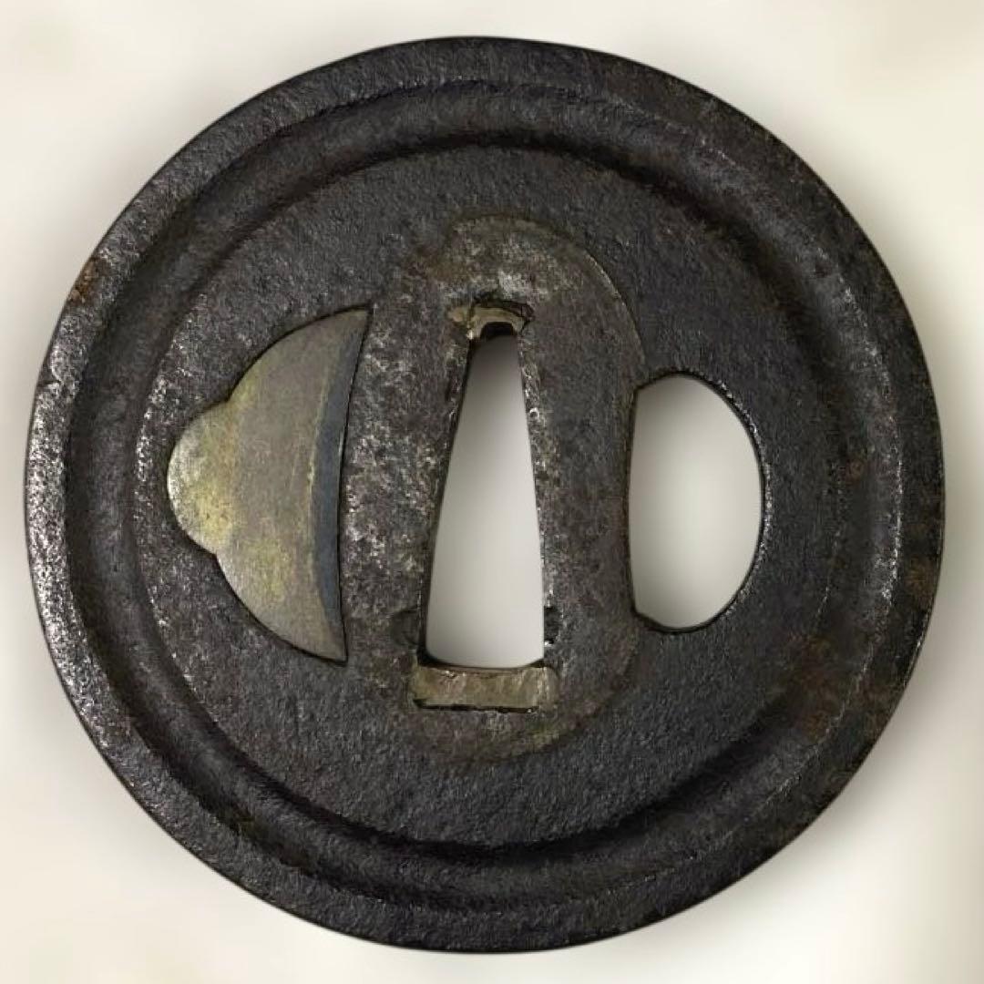B-83 鍔　武具　刀装具　鉄地　骨董品　時代物　日本　美術品　工芸品