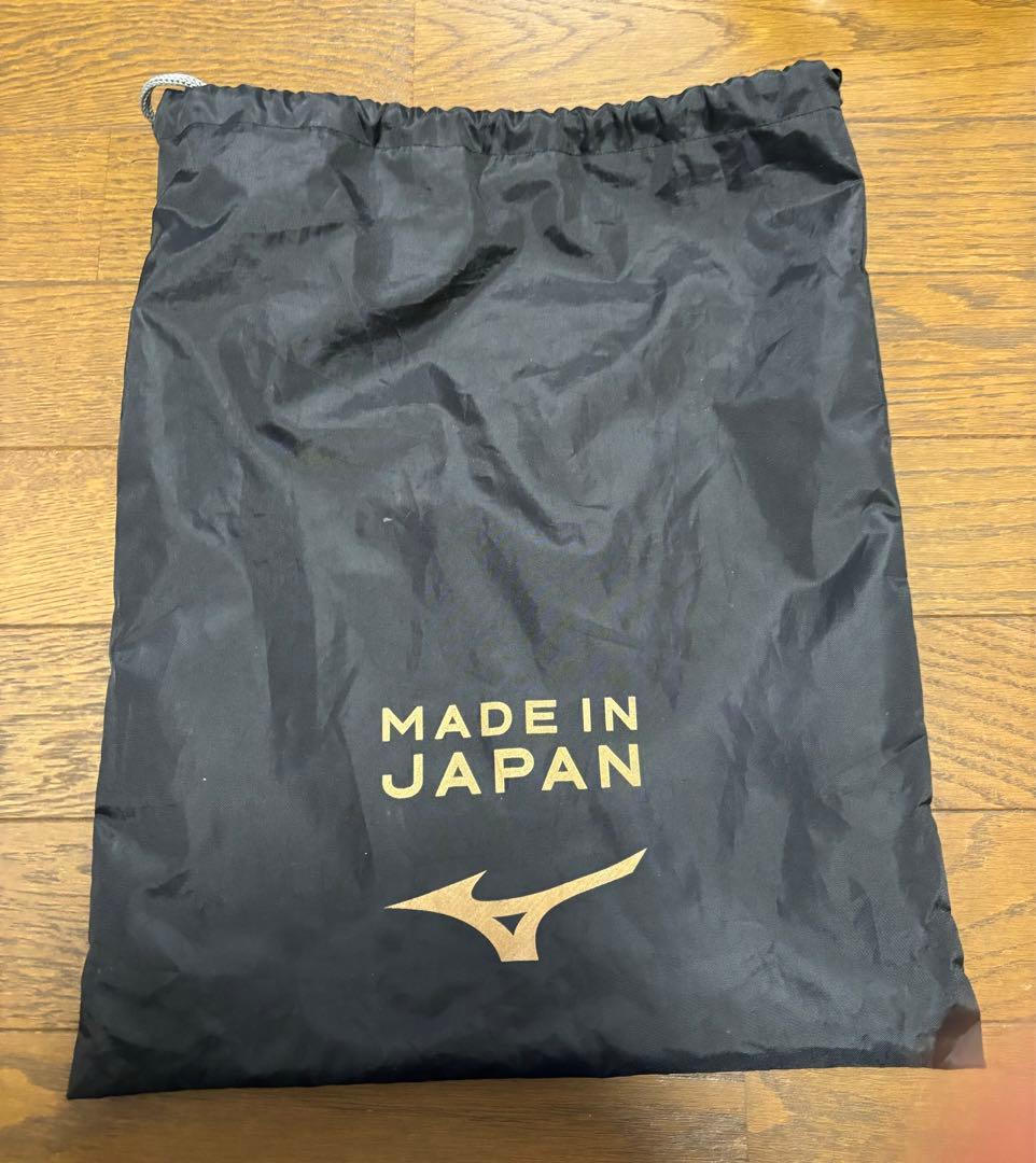 ミズノ　モレリア2JAPANサッカースパイク　ブラック/ホワイト28.0cm