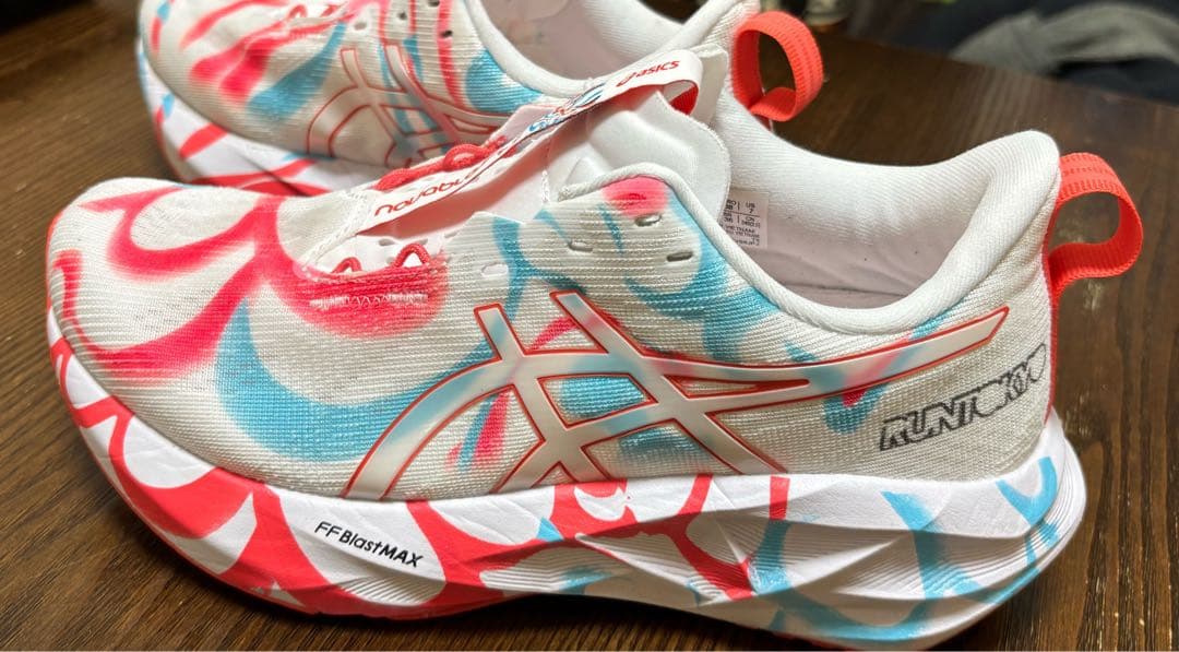 東京マラソン2025モデル ランニングシューズ