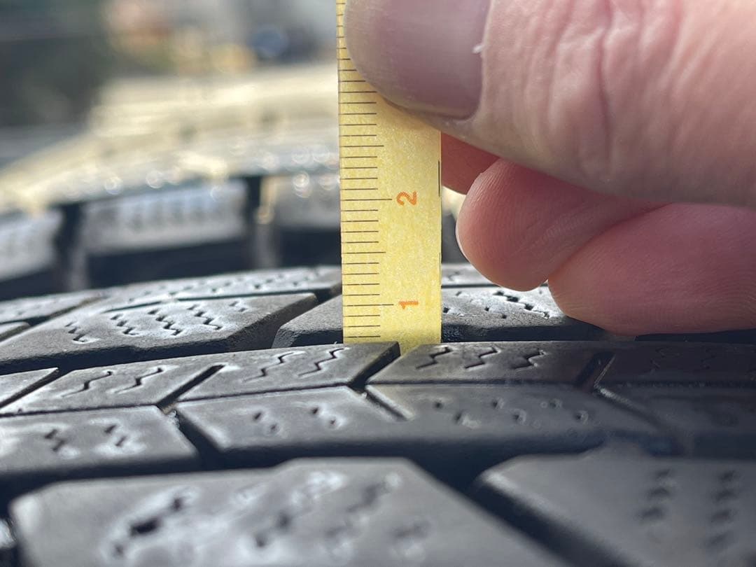 Y太 その1 キーラーWINTER MAXX SJ8+ 225/70R16