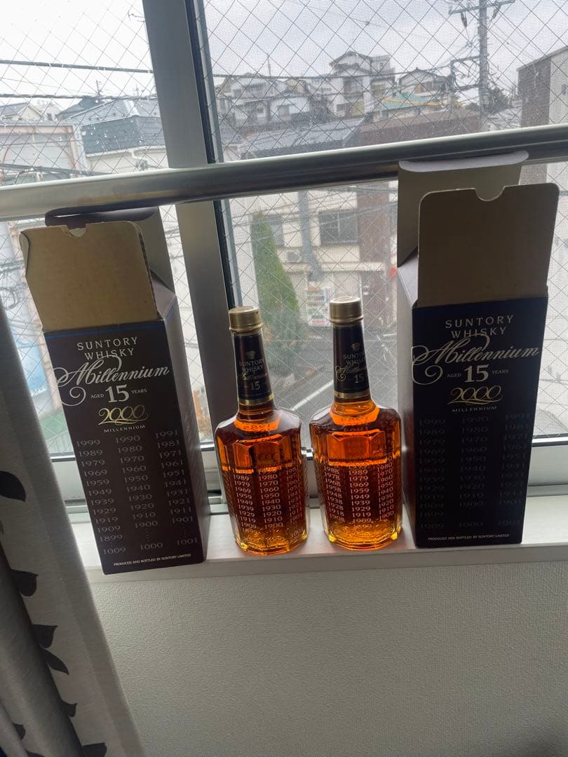 サントリーウイスキー2本