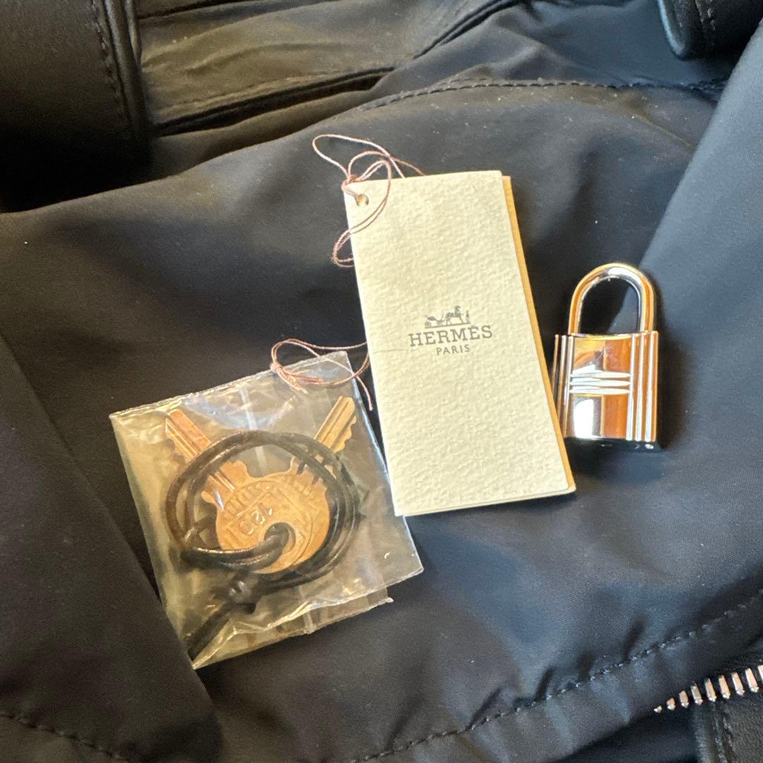 HERMES キャスター付き旅行バッグ