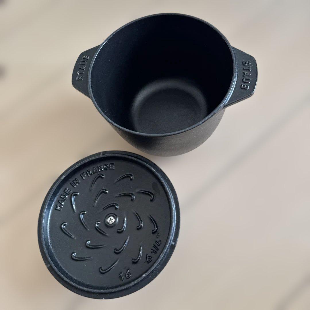 Staub ストウブ ラ・ココット de GOHAN M ブラック