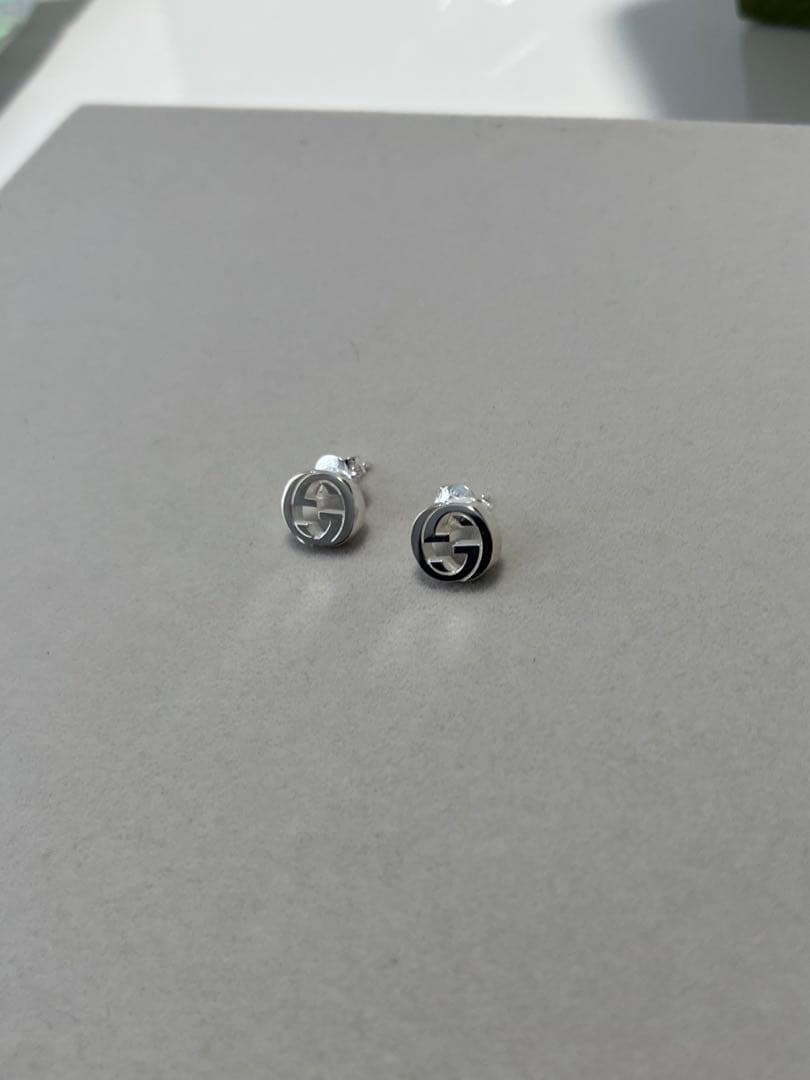 新品未使用 ※訳あり GUCCI グッチ インターロッキングG ピアス シルバー