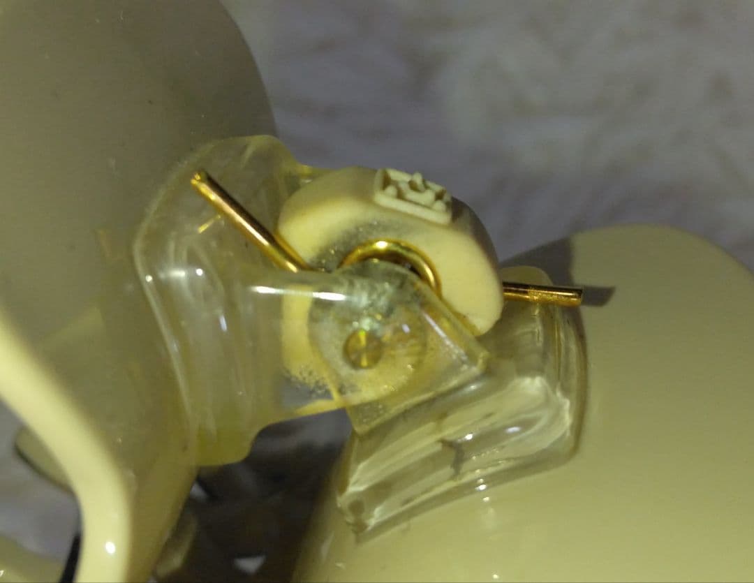 アレクサンドル ドゥ パリ リズレ エル ヘアクリップ