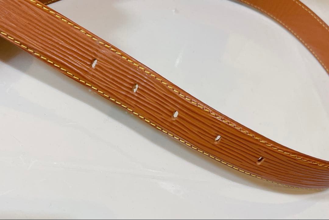 LOUIS VUITTON ルイヴィトン ベルト エピ サンチュール