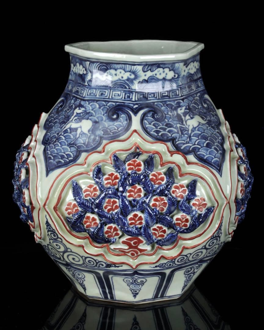 壺 中国古玩 青花釉裏紅透彫花弁麒麟紋壺 唐物 飾壺 花瓶 時代物 古美術 骨董