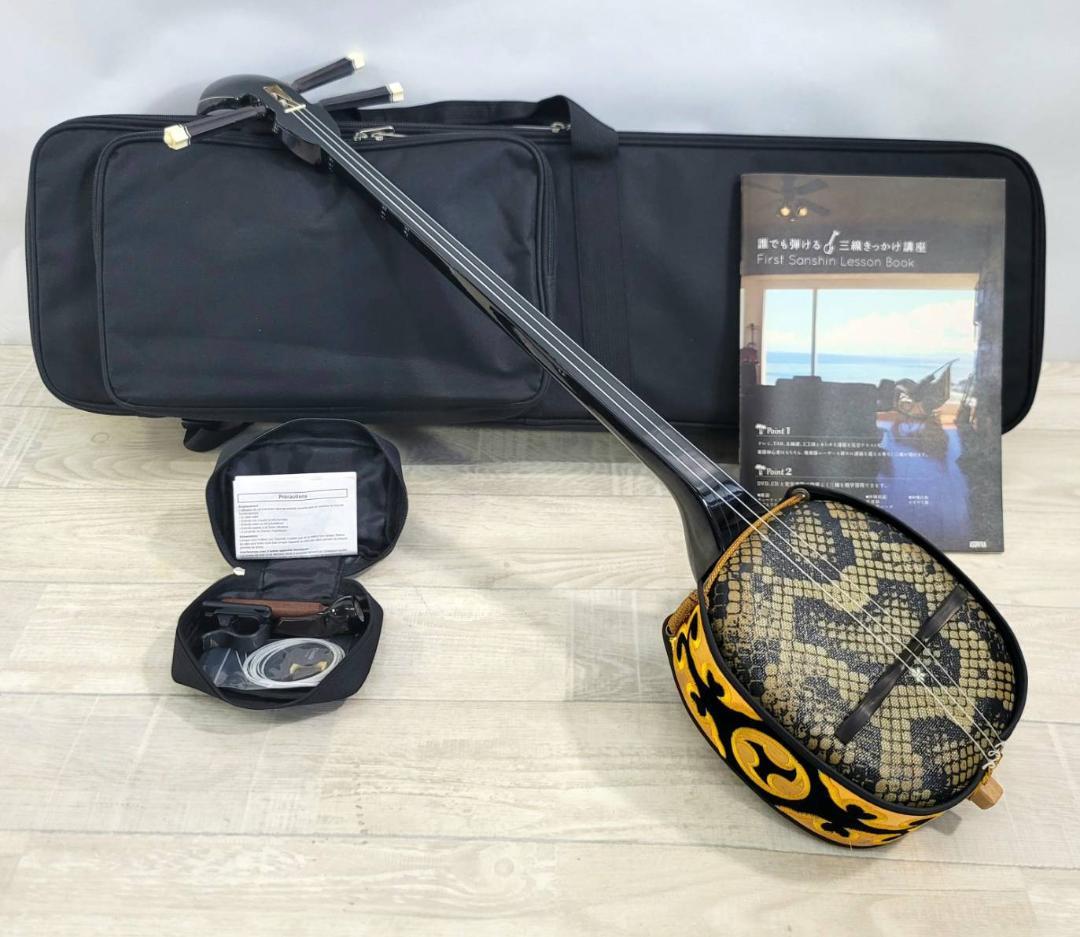 【美品】ASOVIVA 三線 沖縄 琉球 人工皮 アソビバ 付属品多数
