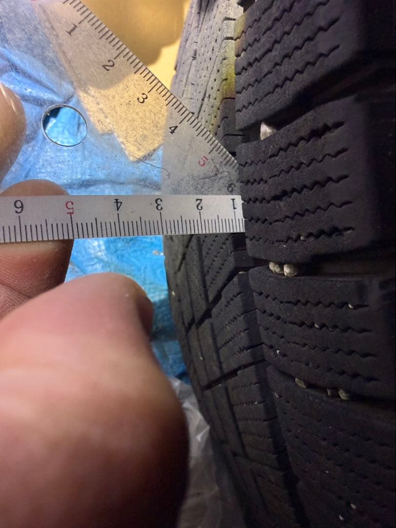 【kz-1】【1/4】トヨタ 18インチ スタッドレス・ホイール