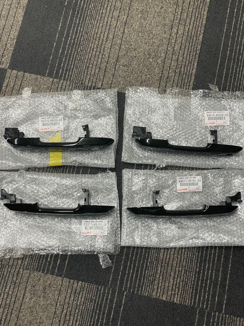 ランクル250 トヨタ純正ドアハンドル 新品未使用