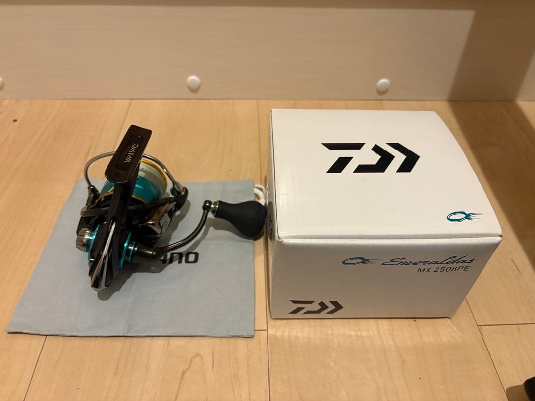エメラルダス MX 2508pe リール