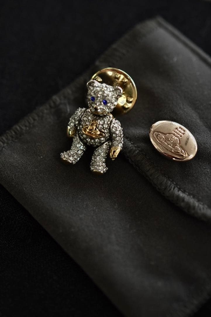 あ*す様 Vivienne Westwood ヴィヴィアンウエストウッド　ピンブ