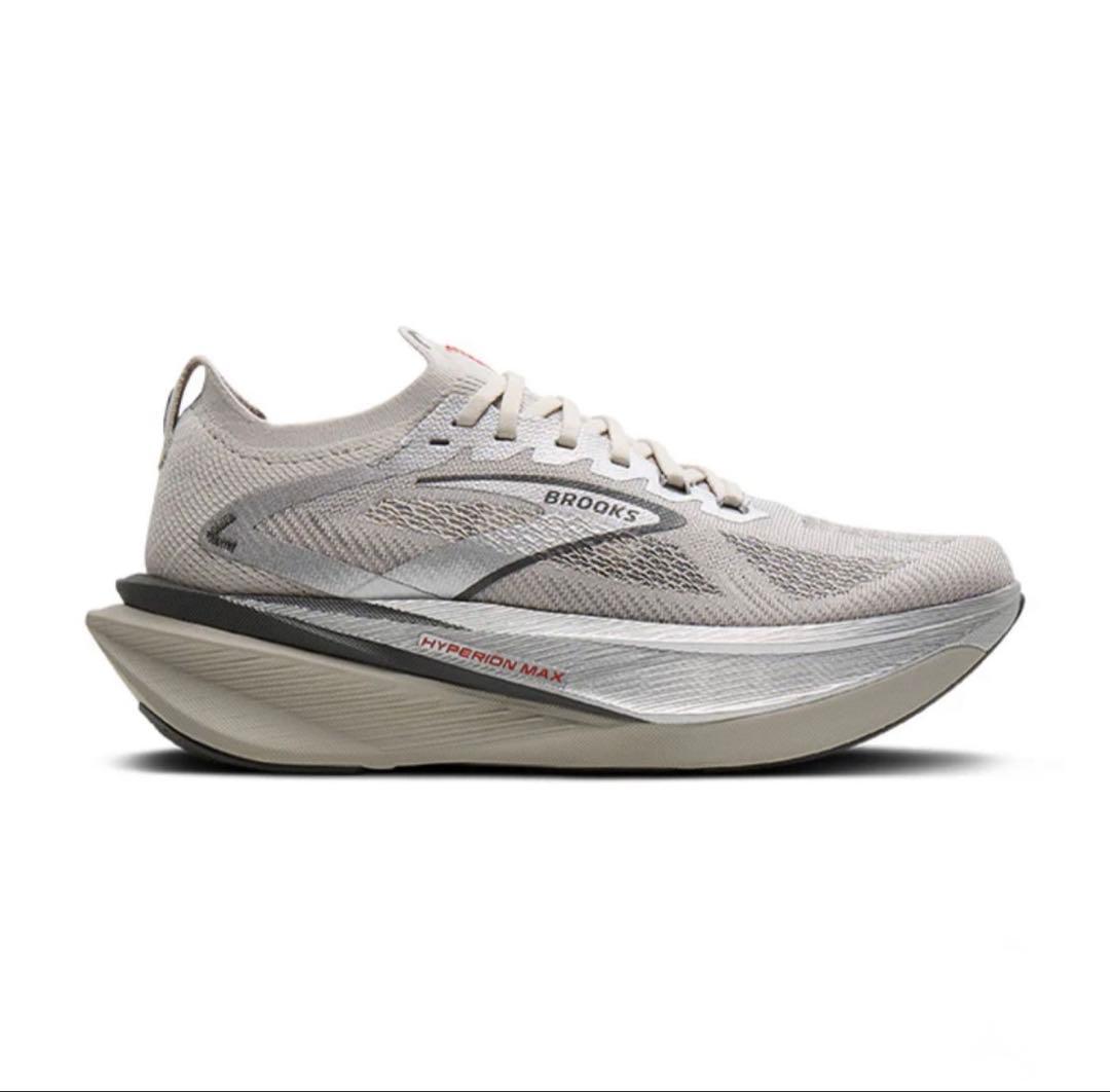 美品BROOKS Hyperion MAX 3 シルバー 28cm