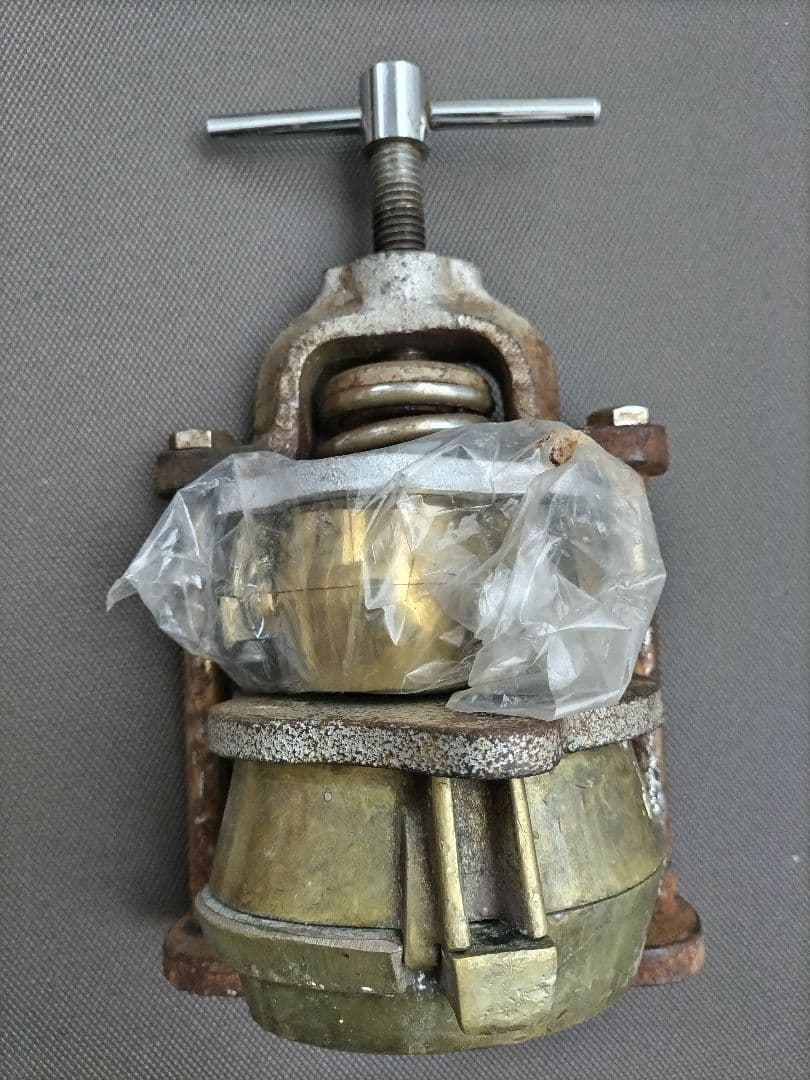 歯科技工 フラスコ(4.5インチ新品 5インチ使用品)クランプセット