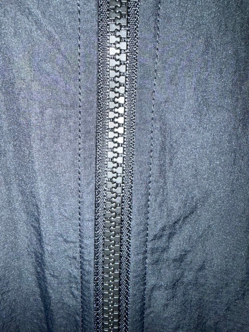 【新品未使用】NIKE ナイロンジャケット Mサイズ ブラック