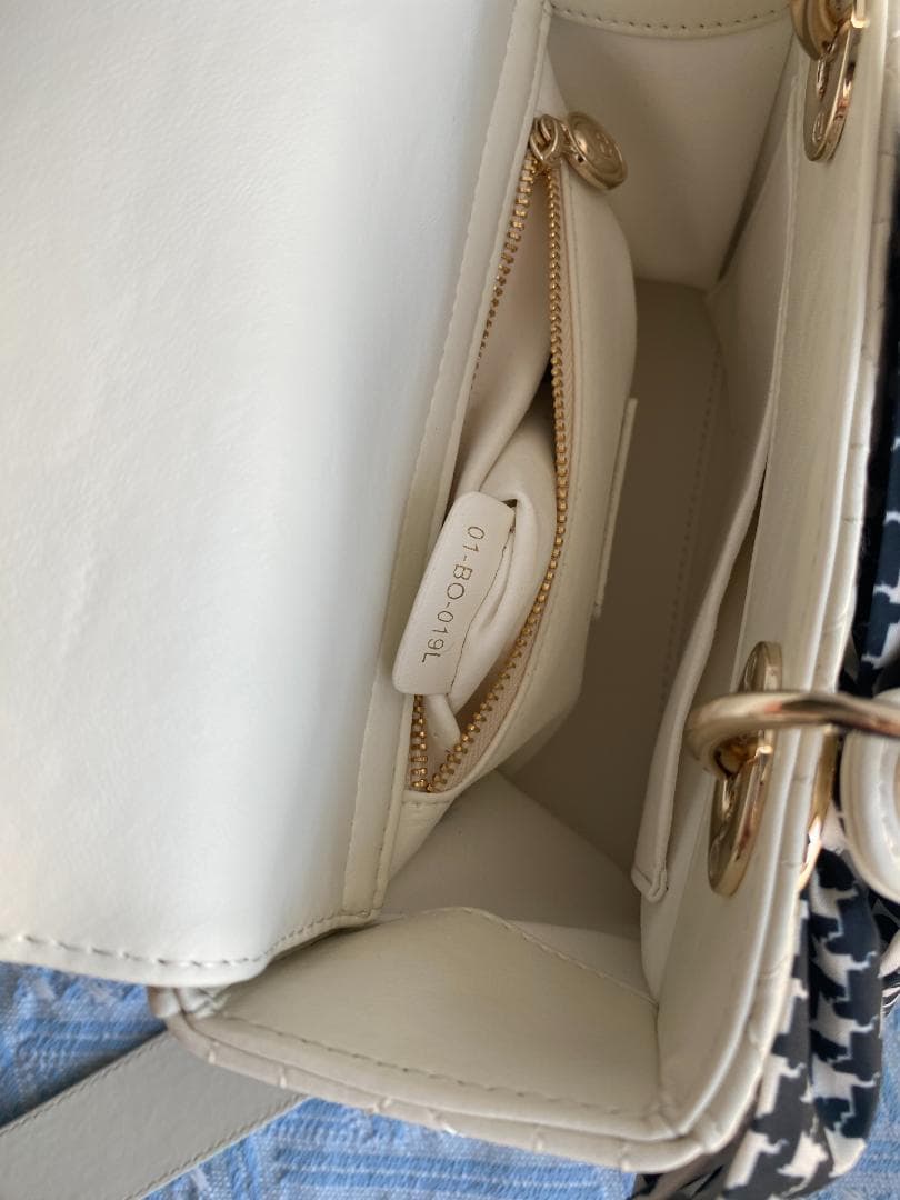 ホワイト ディオール スモールショルダーバッグ 箱付