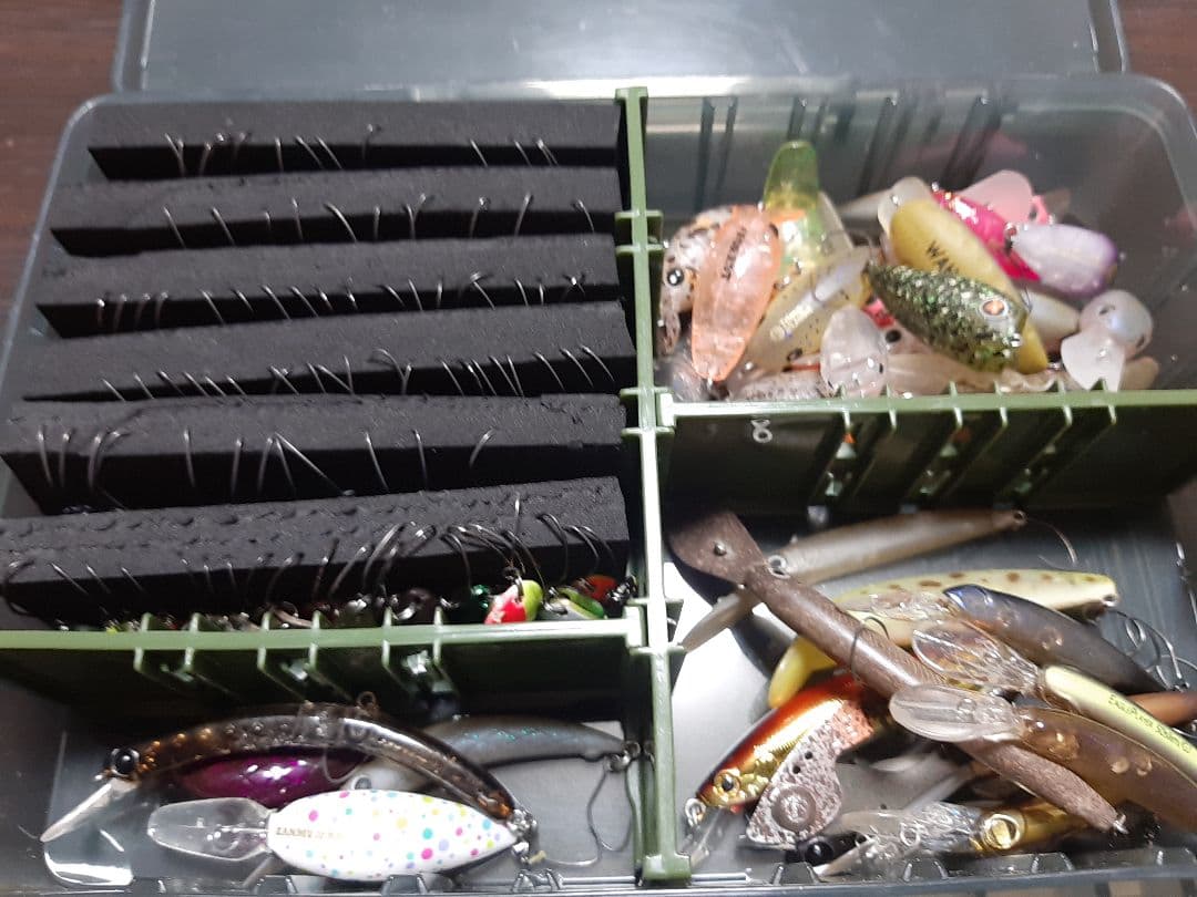 エリアトラウト引退品　ルアー各種100個以上