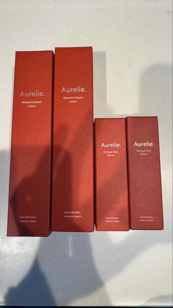 Aurelie オレリー化粧水、美容液×2本ずつ MEGUMI