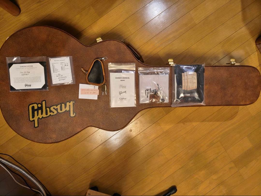ギブソンGibson Elvis SJ-200 エルビス スーパージャンボ