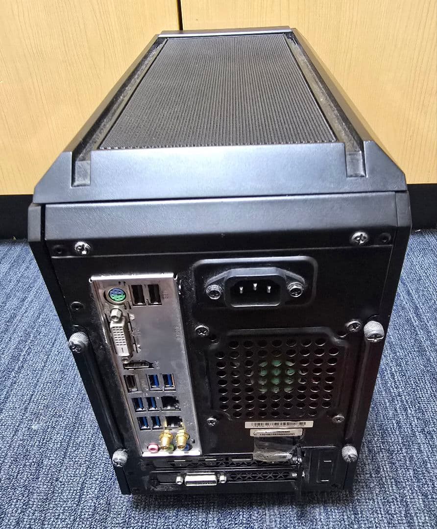 G-GEAR MINI i7-7700 ８GB GTX 1070