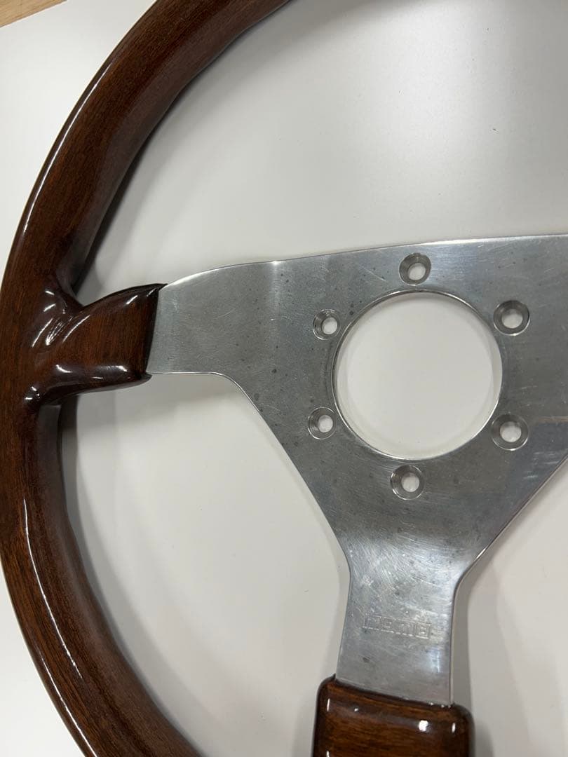 美品　momo ウッドステアリング　希少品　90年代 割れなし