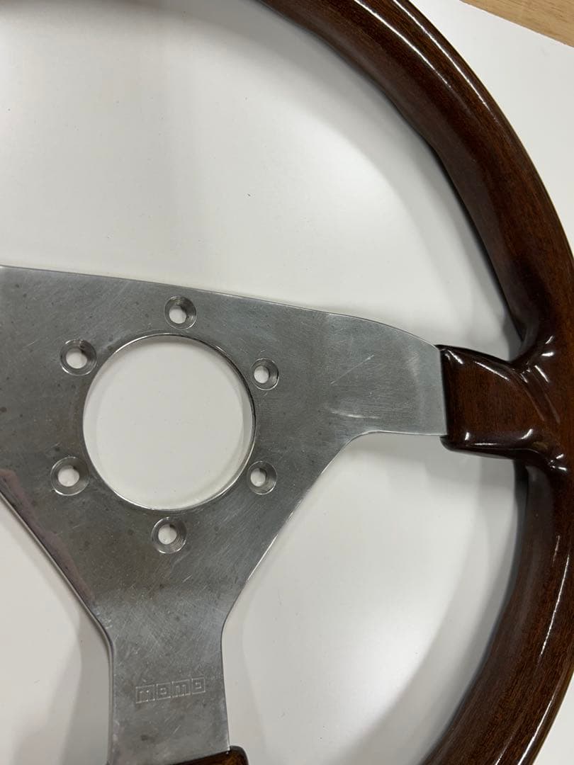 美品　momo ウッドステアリング　希少品　90年代 割れなし