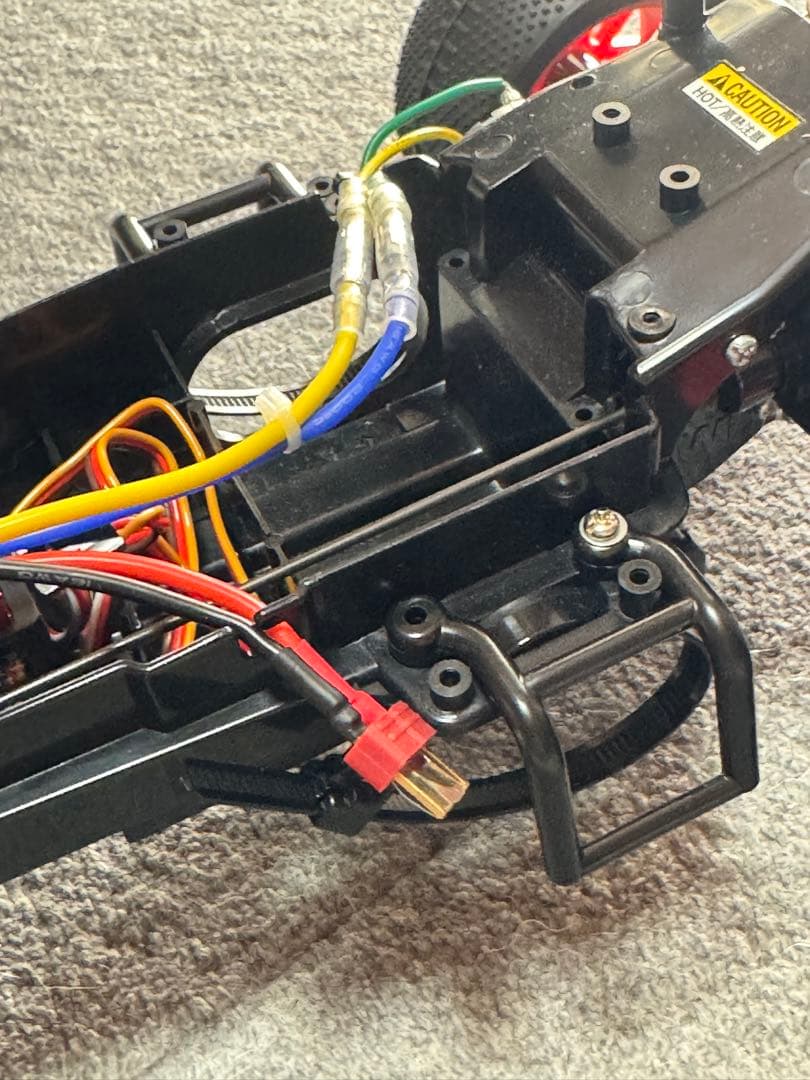 タミヤサンダーショットボディ&ウイング搭載セイントドラゴンシャーシ、メカ・OP付