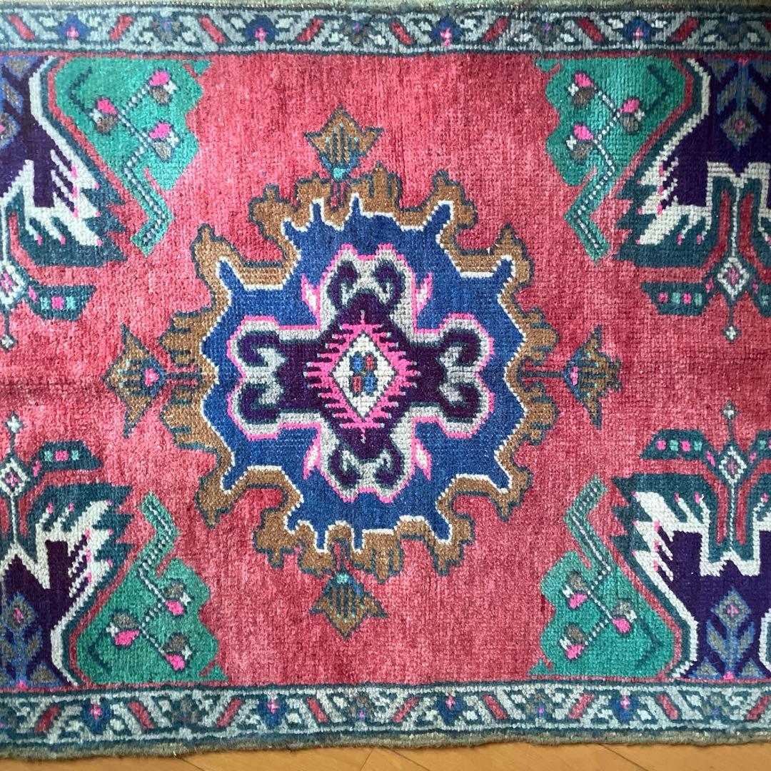 51×101 コーラルピンク　レアなウール　メダリオン　トルコヴィンテージラグ