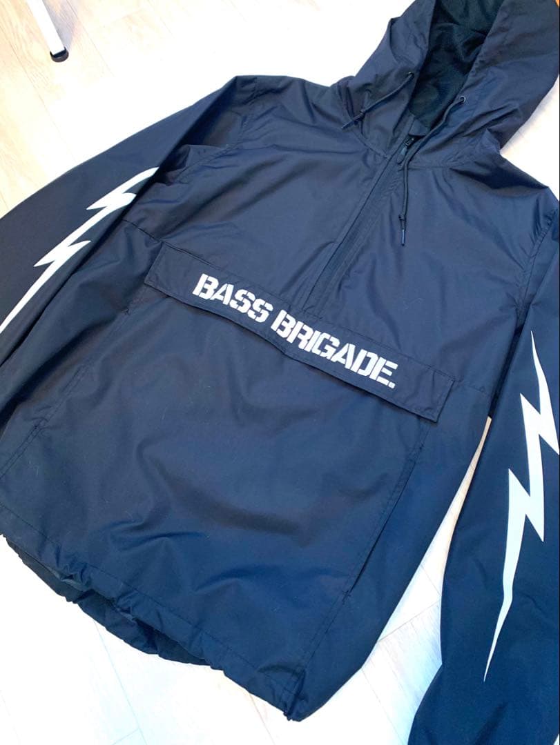 バスブリゲード　BRGD　 ボルトアノラックジャケット　Lサイズ