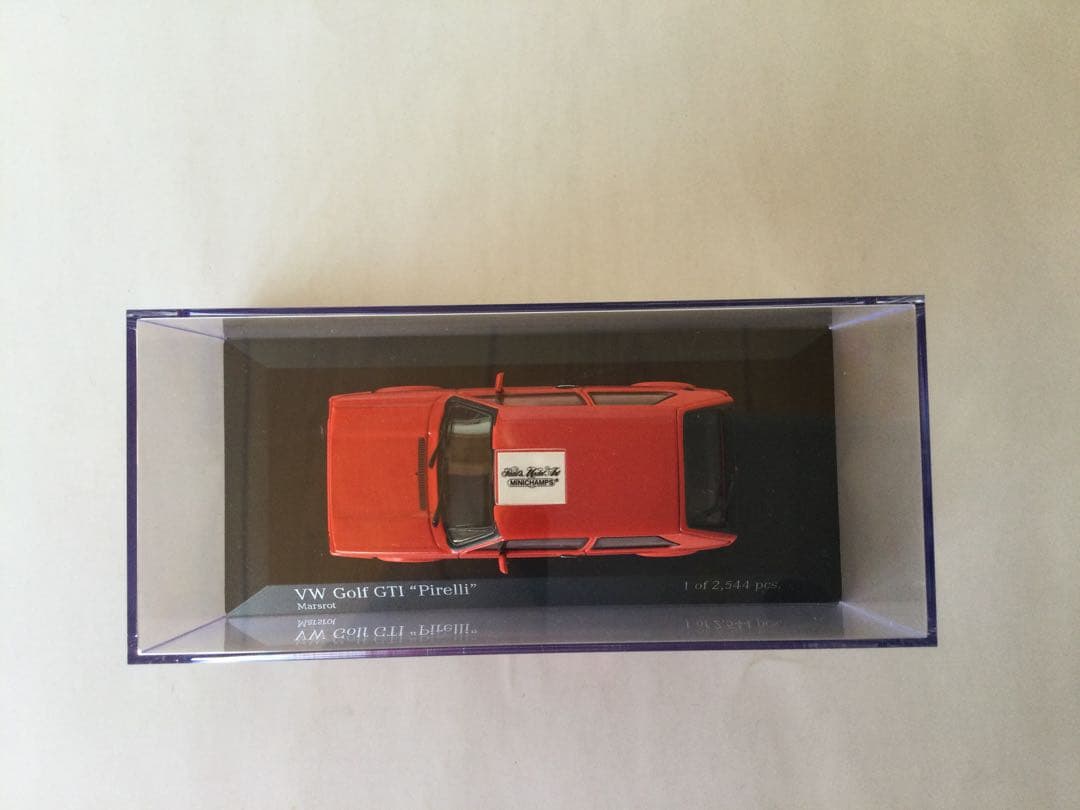 ミニチャンプス　VW Golf GTI \"Pirelli\" ミニカー 限定品