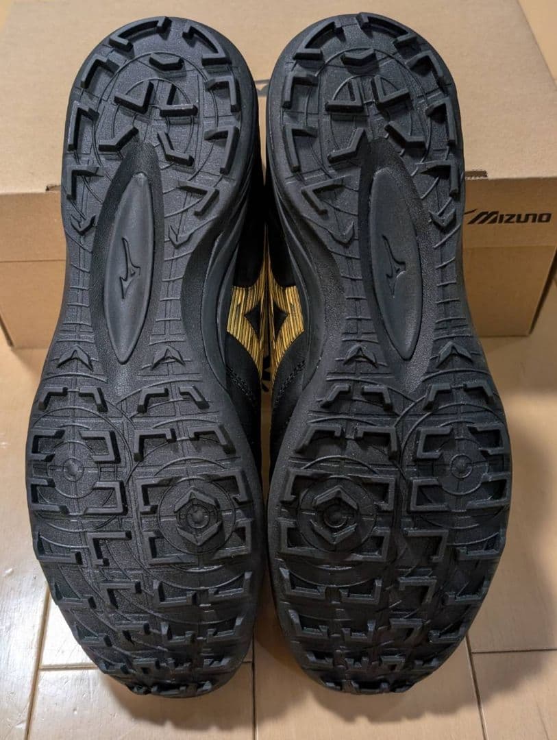 海外限定モデルミズノ モレリアネオ4 PRO AS 26cm 箱付き。