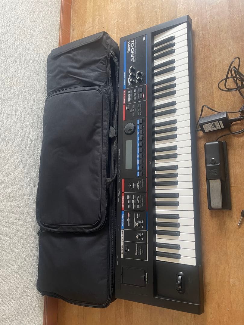 Roland JUNO-Di シンセサイザー　動作良好
