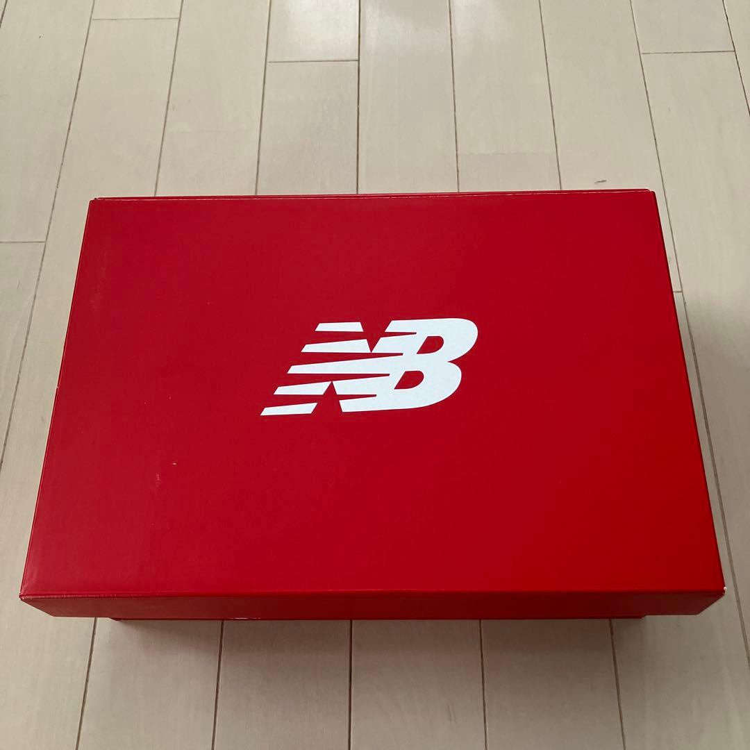 安全靴　new balance レッド スニーカー